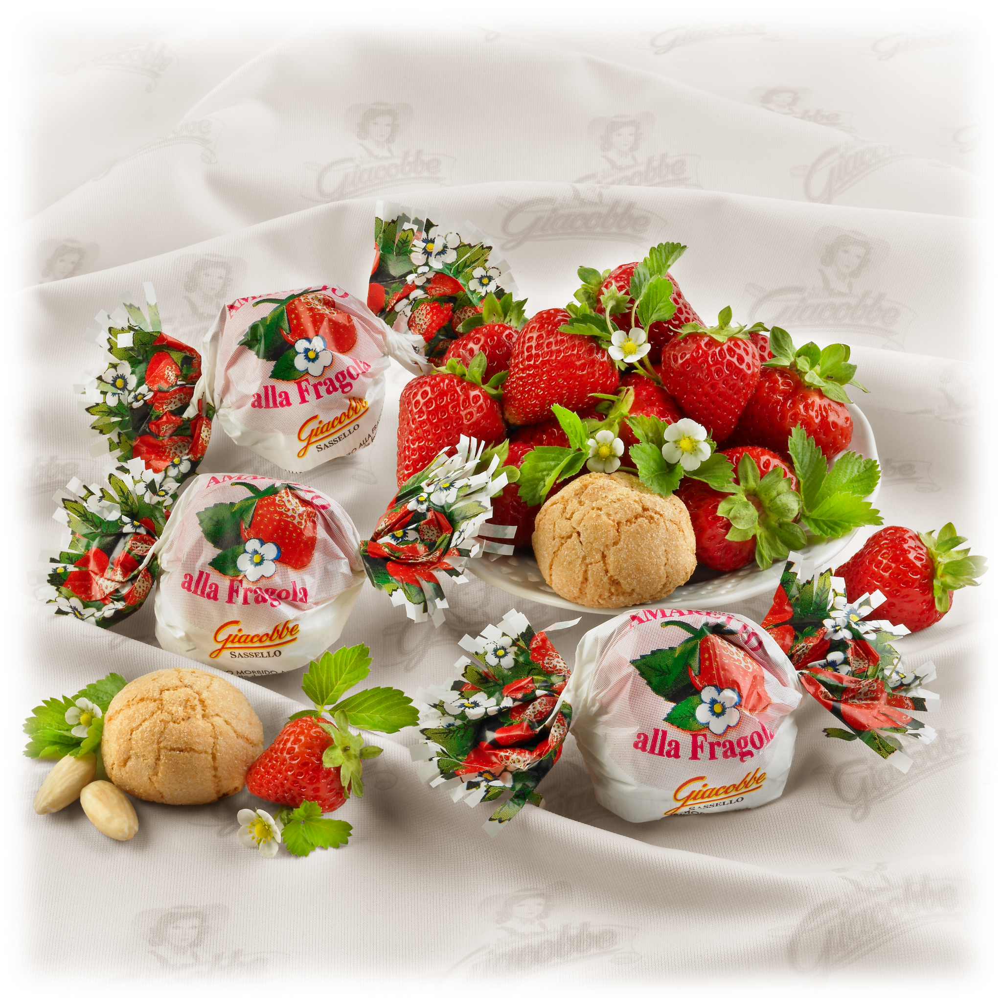 Amaretti alla Fragola